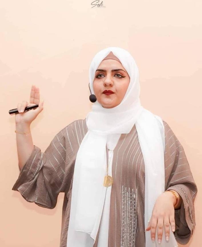 وجه بحل قضيتها وسرعة إنصافها.. الرئيس الزُبيدي يكلف السقاف بمتابعة قضية الدكتورة ليالي عكوش