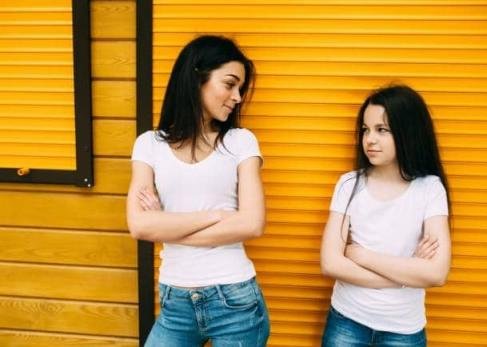 مراهقة الأبناء وكيفية التخلص من الخجل