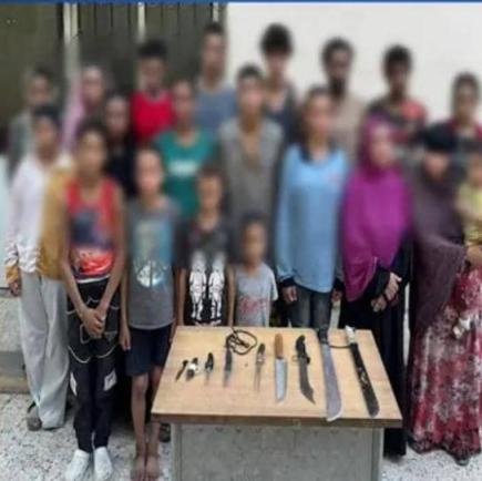 وكر تديره سيدات.. عصابة استغلال الأطفال أسفل كوبري في القاهرة المصرية