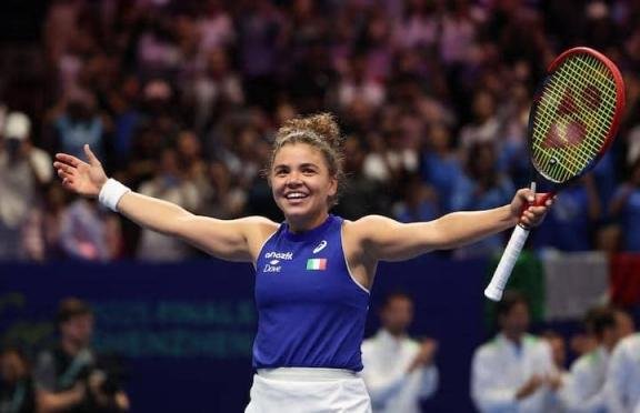 بفضل إليزابيتا وباوليني.. إيطاليا تتوج بكأس بيلي جين كينج للتنس