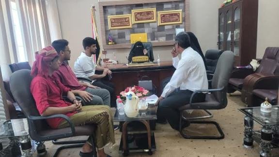 المهرة..  باكريت: نسعى لتعزيز وعي الفتيات في مواجهة الابتزاز الإلكتروني