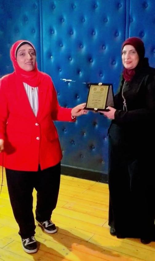 تقديراً لدورها الوطني ومواقفها الجريئة.. تكريم الباحثة المصرية "سها البغدادي" في قصر ثقافة الجيزة