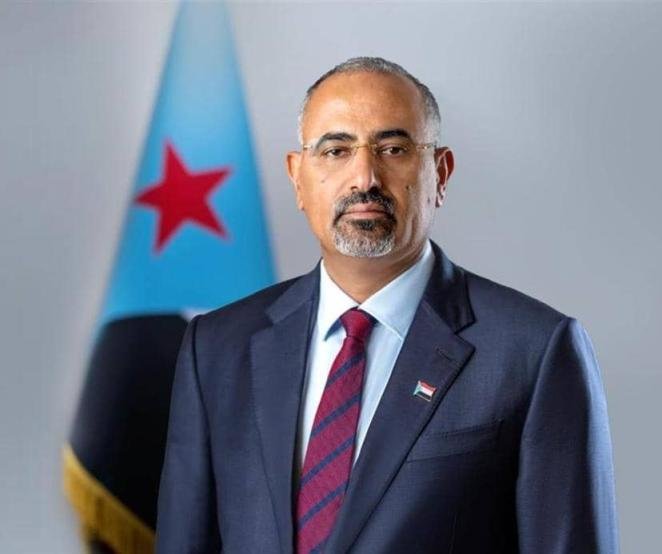 الرئيس الزُبيدي: توفير الكهرباء ودفع المرتبات أولوية لا تقبل التأجيل