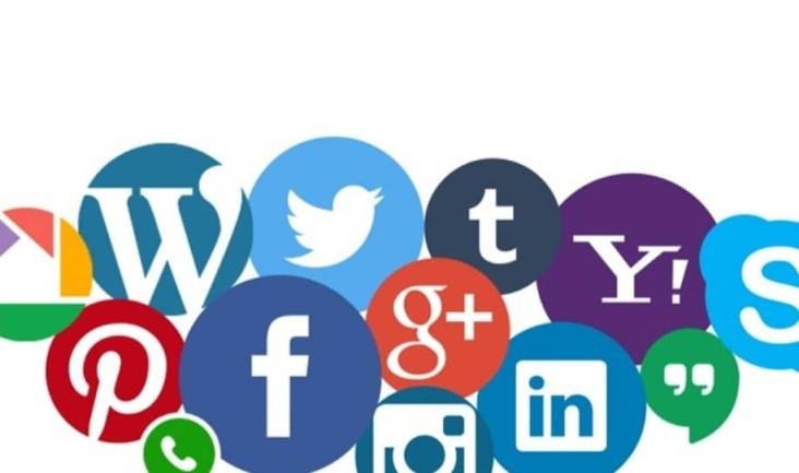 ماليزيا.. حظر حسابات التواصل الاجتماعي  لمن هم دون 16 عاماً