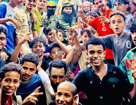 المقدم مياس الجعدني يشكر شباب المنصورة ومشائخها على فعاليات التوعية من خطر المخدرات بالعاصمة عدن..