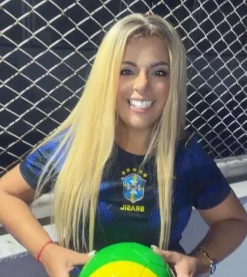 خطف نجوم البرازيل واسكتلندا.. "أناترسيا"عرافة تتنبأ بغزو فضائي في كأس العالم 2026م