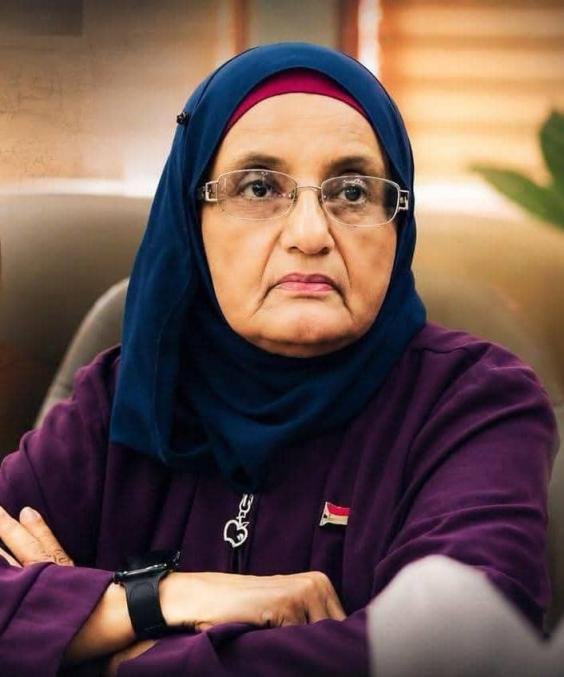 رائدة الصحافة العدنية.. "نادرة عبدالقدوس" صوت نسائي صنع حضوراً في بلاط الكلمة..!