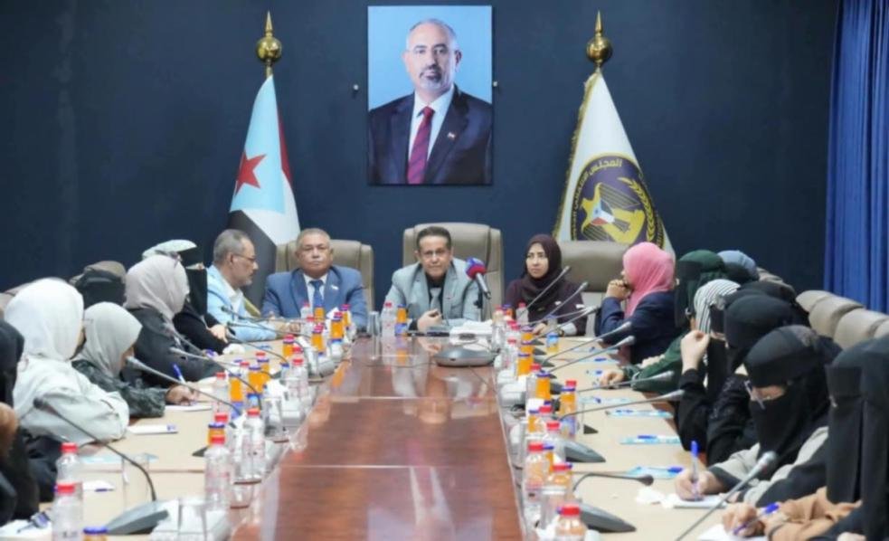 أكد أن المرأة شريك في بناء المجتمع والدولة.. الانتقالي الجنوبي يدشن لقاءاتها بالقطاع النسوي