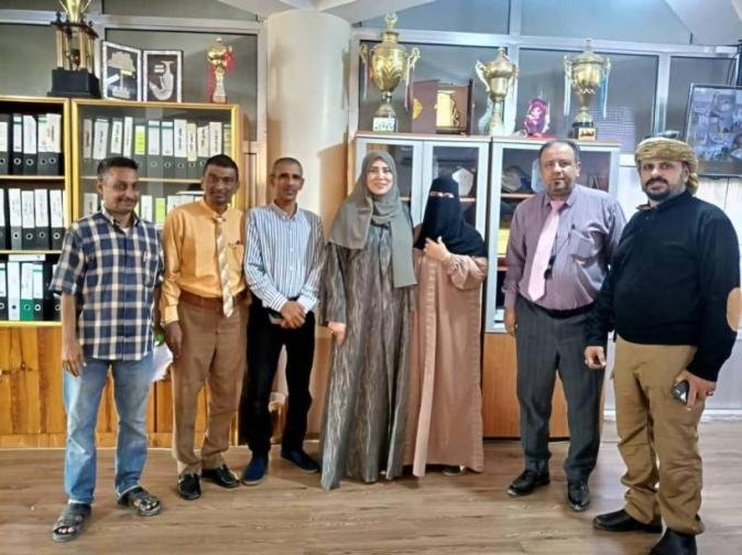 انتقالي العاصمة عدن يبحث مع إدارة التربية والتعليم تعزيز الهوية الوطنية والتزام المدارس بالنشيد والعلم الجنوبي