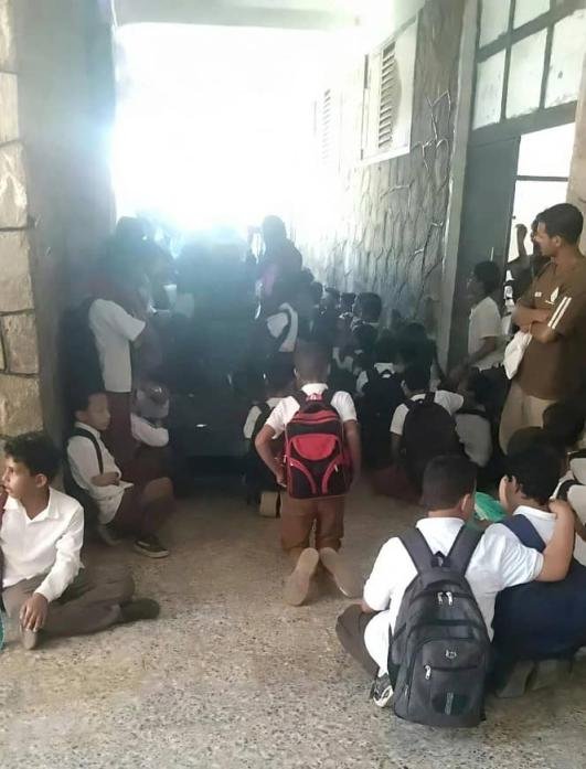 انحراف صاروخ واحد.. كيف نجا مئات الطلاب في عدن من مجزرة حوثية؟