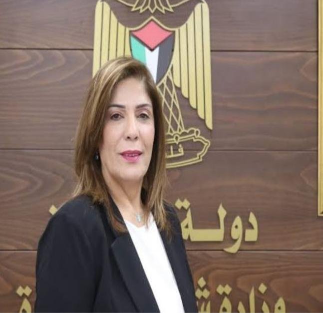 وزيرة فلسطينية توجه نداء عاجلا للعالم لإنقاذ المرأة في قطاع غزة