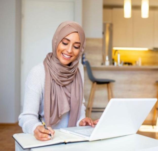 دور المرأة في مجالات الحياة