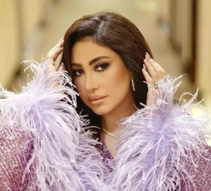 الأجهزة الأمنية المصرية توقف المطربة بوسي في مطار القاهرة