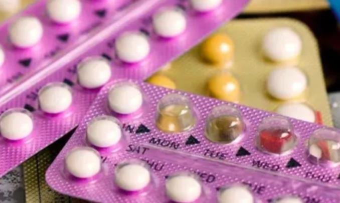 أنقذه الأطباء في اللحظات الأخيرة..  طفل عراقي يتناول حبوب "منع الحمل" بالخطأ