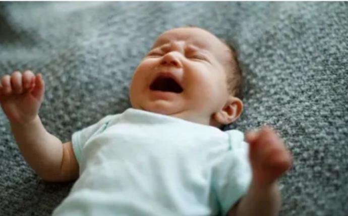 تشعر بسعادة غامرة اثتاء تعذيبه..  السجن 5 سنوات لأم أمريكية عذبت رضيعها