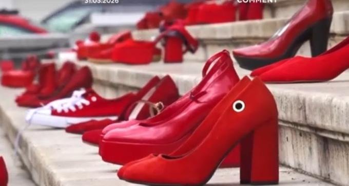 بالأحذية الحمراء.. رومانيا تحتج على  ازدياد جرائم قتل النساء