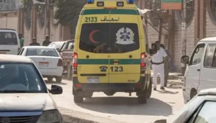 مصر.. خلاف عائلي يقود زوجة إلى إحراق نفسها أمام طفلها