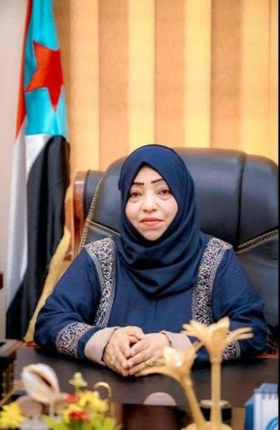 مستشارة الرئيس الزُبيدي تدين حادثة اغتيال "إفتهان المشهري" بتعز اليمنية