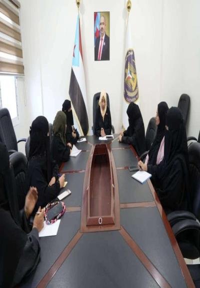 هيئة المرأة والطفل تناقش مستوى الأداء وتعزيز خطط العمل المستقبلي