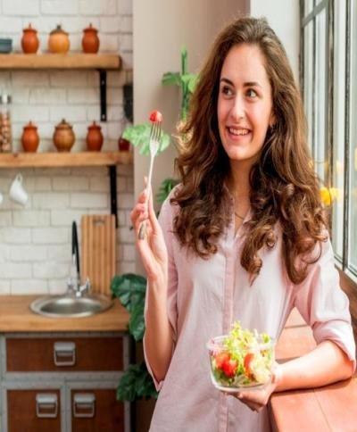 تمكين المرأة يبدأ من وعيها الصحي فإليكِ ما تحتاجينه