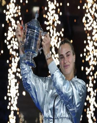 العالمية سابالينكا: أعول على نصائح ديوكوفيتش داخل الملعب وخارجه