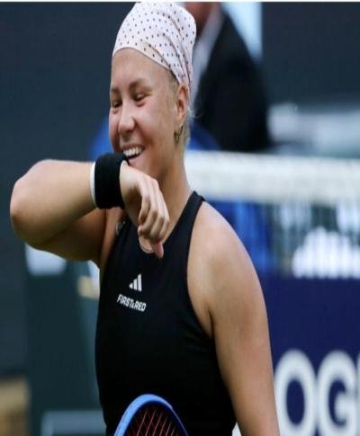 الروسية شنايدر تحقق انتصاراً مثيراَ في ربع نهائي بطولة نينغبو الصينية للتنس