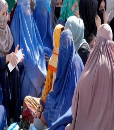 أفغانستان.. طالبان تشرع ضرب الزوجات والأطفال "دون كسور" في قانون جنائي جديد