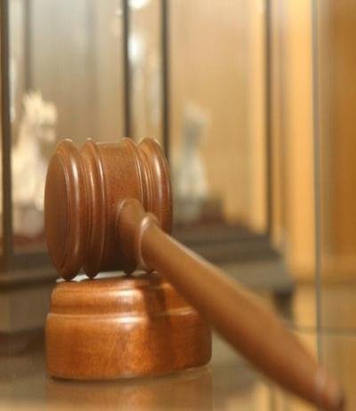 بتهمة الاعتداء على السفير أندرييف.. القضاء الروسي يصدر حكمه على صحفية أوكرانية